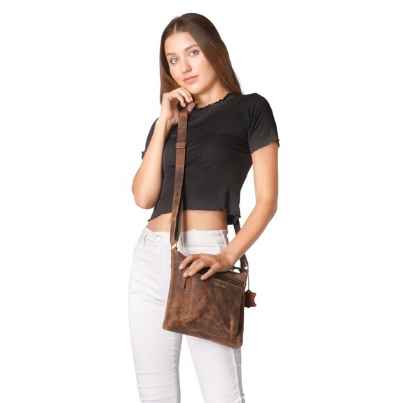 Artizanni Premium Crossbody Leather Messenger BLACK FRIDAY CYBER MONDAY DEALS - Picture 5 of 8